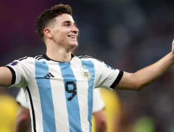 Alvarez Pertimbangkan Ganti Agen Usai Gagal ke Barcelona