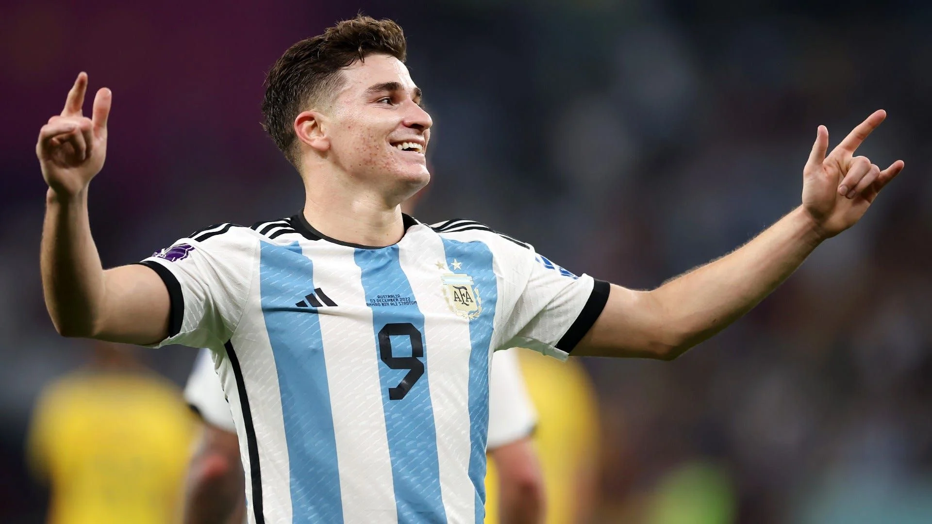 Alvarez Pertimbangkan Ganti Agen Usai Gagal ke Barcelona