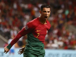 Cristiano Ronaldo Bidik 1.000 Gol dan Trofi Nations League Bersama Portugal