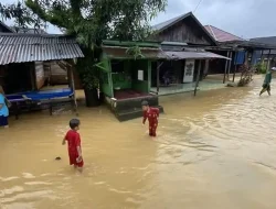 Hujan Mendadak di Tengah Kemarau Panjang, Warga Kalsel Histeris