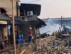 Kebakaran Pasar Mobil Kemayoran Hanguskan Kios Sparepart Mobil Mewah, Diduga Korsleting Listrik