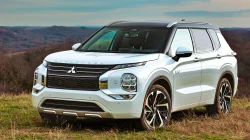 Mitsubishi Perkenalkan All-New Pajero Secara Global, MMKSI Tegaskan Beda Kelas dengan Pajero Sport