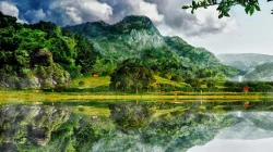 Pendaki Asal China Terpeleset di Gunung Rinjani Berhasil Dievakuasi dalam Kondisi Selamat
