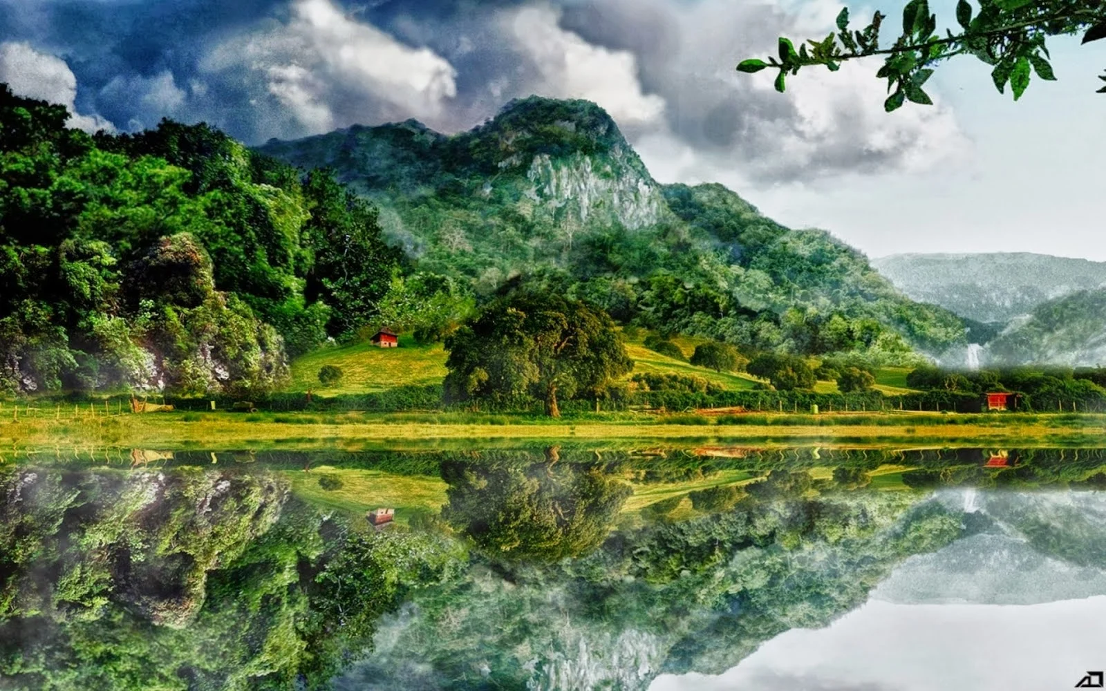 Pendaki Asal China Terpeleset di Gunung Rinjani Berhasil Dievakuasi dalam Kondisi Selamat