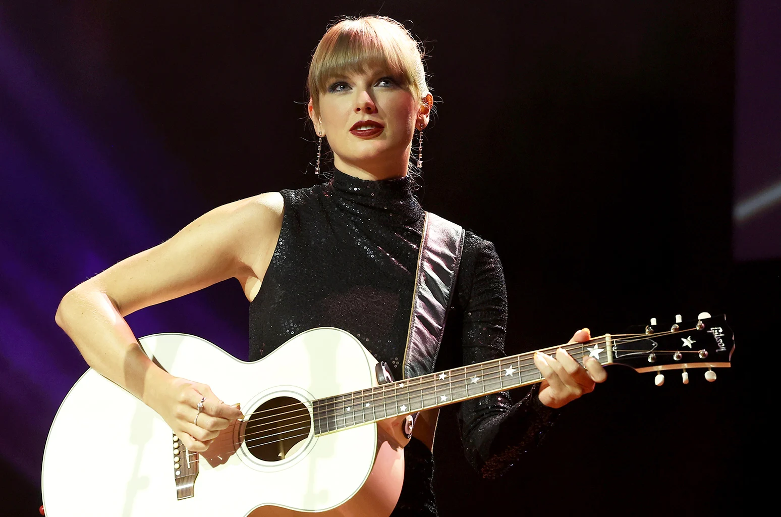 Taylor Lautner Umumkan Kelahiran Anak Pertama, Beri Nama Lennon Taylor