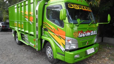 Truk Tabrak Hajatan Pernikahan di Lumajang: 2 Orang Tewas, 9 Luka