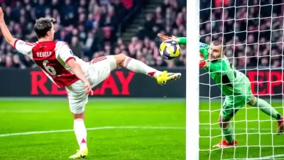 Ajax Dipermalukan Hajduk Split, Maarten Paes Kembali Cadangan dan Ter Stegen Disorot Fans