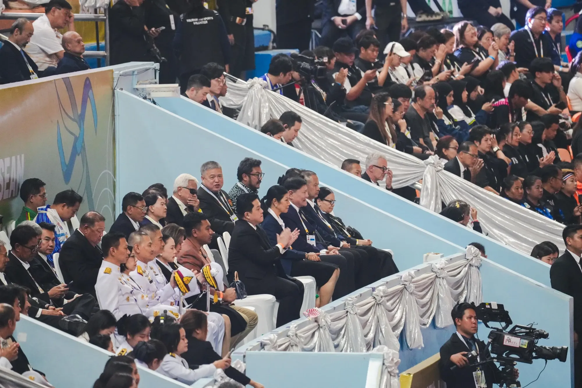 Asian Para Games 2026 Resmi Dibuka, Kontingen Indonesia Curi Perhatian di Depan Kaisar Naruhito