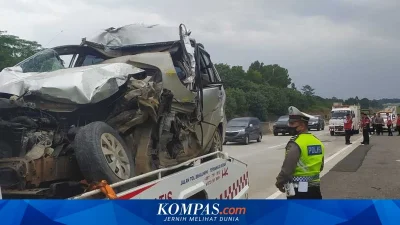 Avanza Hancur Tabrak Tronton di Tol Lampung, 6 Tewas Termasuk Perwira Polri