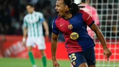 Barcelona Pantau Iván Fresneda sebagai Antisipasi Kepergian Jules Koundé