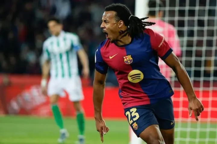 Barcelona Pantau Iván Fresneda sebagai Antisipasi Kepergian Jules Koundé