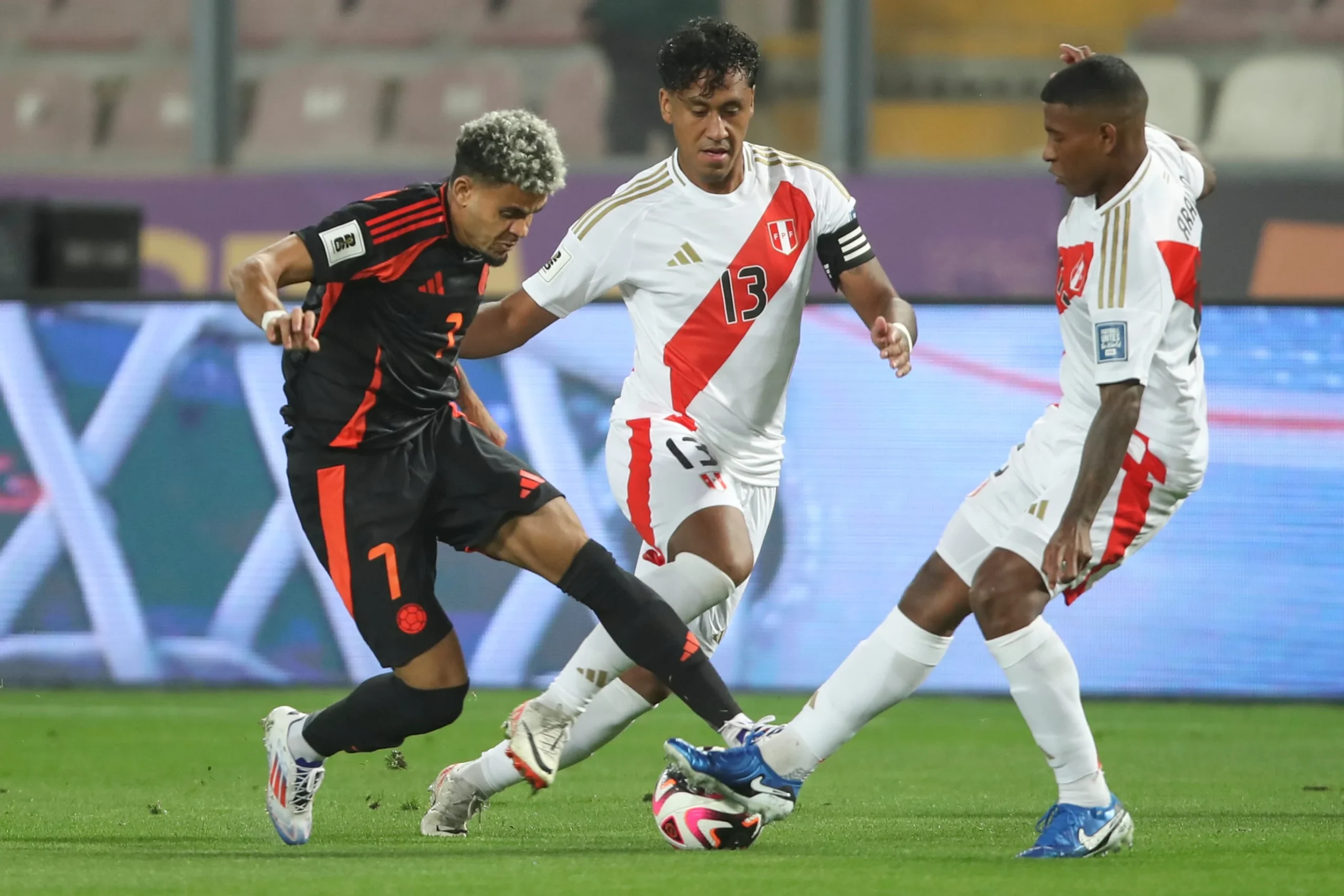 Colombia vs Peru Berakhir 2-0 di Miami, Araujo Kartu Merah