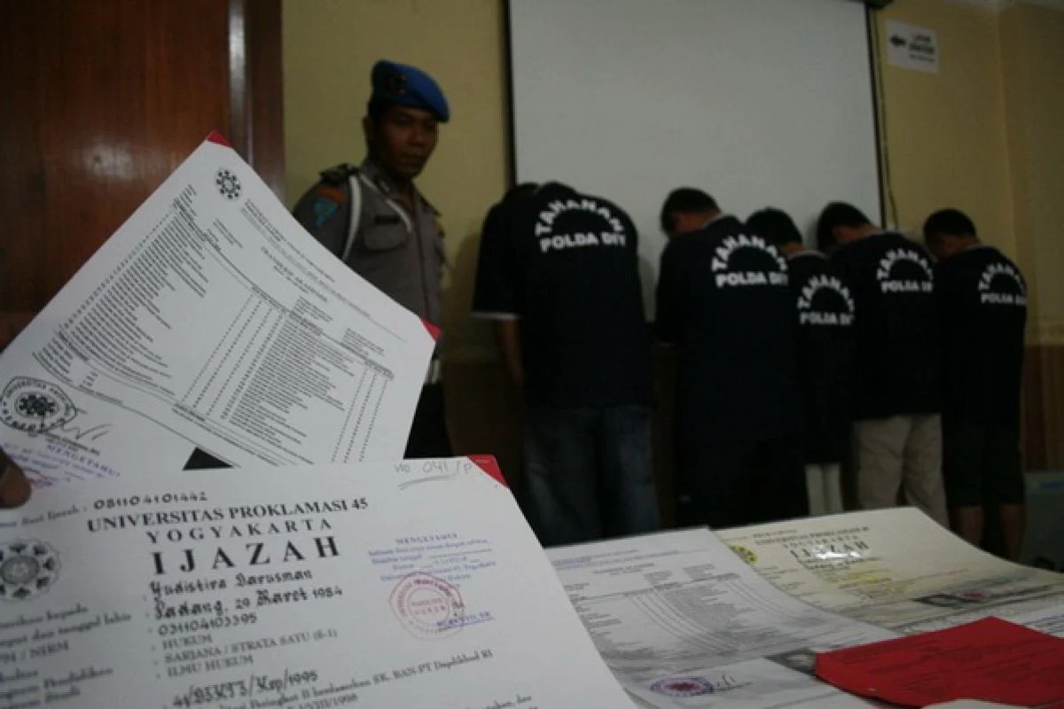 Daftar Kepala Daerah Tersandung Kasus Ijazah Palsu, Dimakzulkan hingga Dilaporkan ke Polisi