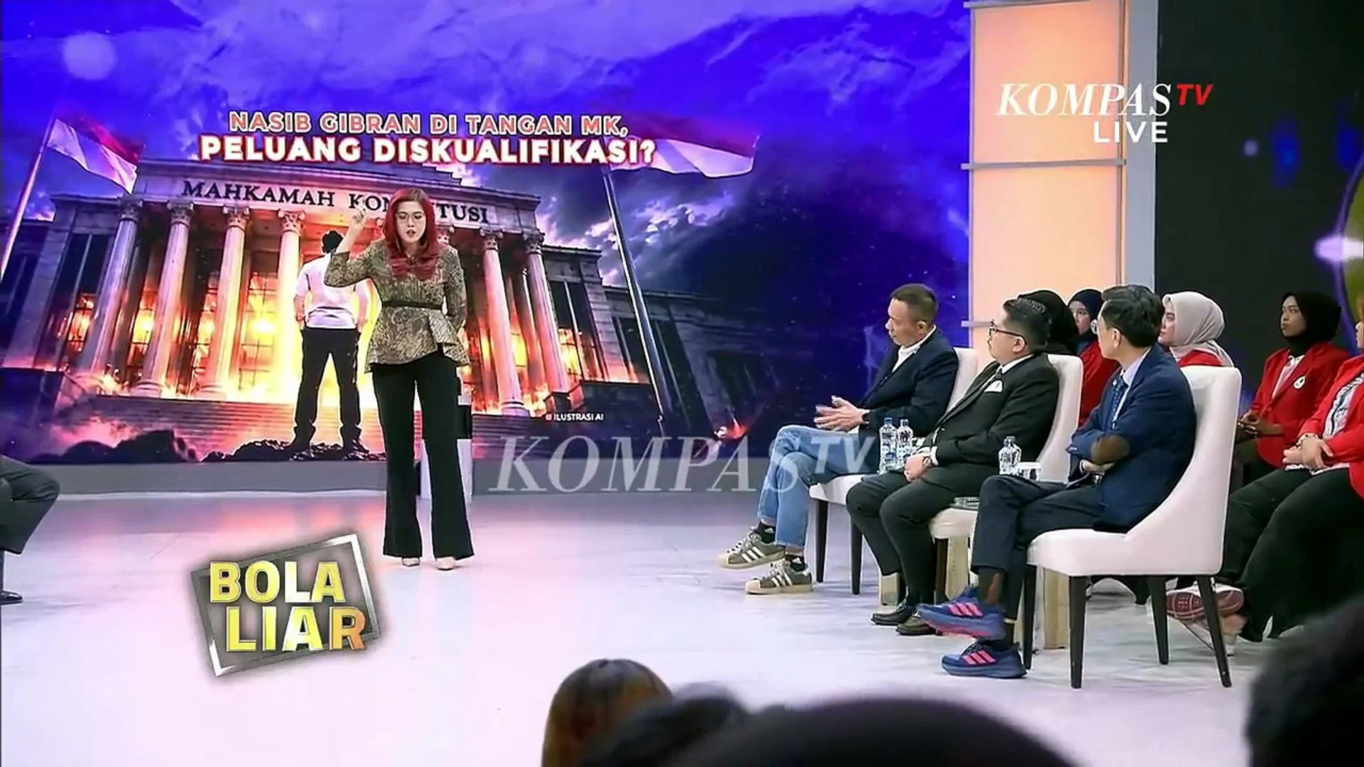 Debat Mikhael Sinaga vs Rismon Sianipar soal Stempel Ijazah Gibran di MK