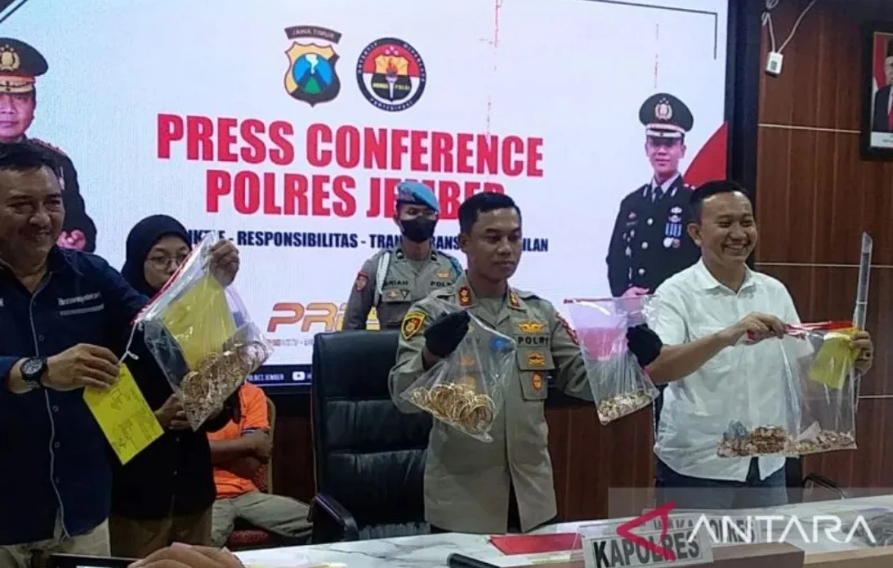 Dua Perampok Toko Emas Jember Ditangkap Kurang dari 24 Jam, Motif Utang Judi Online Rp 80 Juta