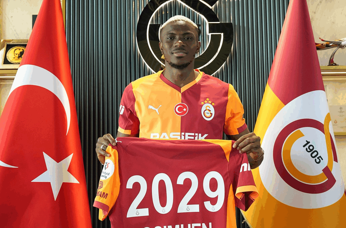 Galatasaray Tantang Barcelona di RAMS Park, Osimhen Jadi Harapan