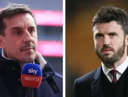 Gary Neville Terkejut Man United Pertahankan Michael Carrick, Beri Tenggat Tiga Laga