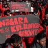 Gelombang Demo Biaya Hidup Melanda Eropa, dari Penjarahan hingga Bentrokan Pecah
