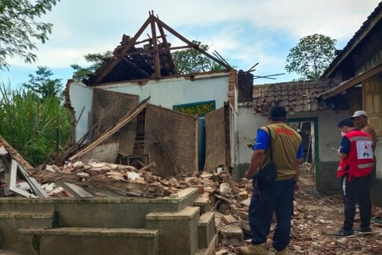 Gempa Hari Ini: Sumba Diguncang M 6,1 dan M 4,8, Puluhan Rumah Rusak
