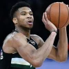 Giannis Antetokounmpo Cetak 24 Poin dan 18 Rebound, Heat Kalahkan Hawks 129-117