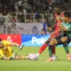 Gol Dramatis Miguel Pinto Selamatkan Persebaya dari Kekalahan, Persebaya vs PSS Sleman Berakhir 2-2