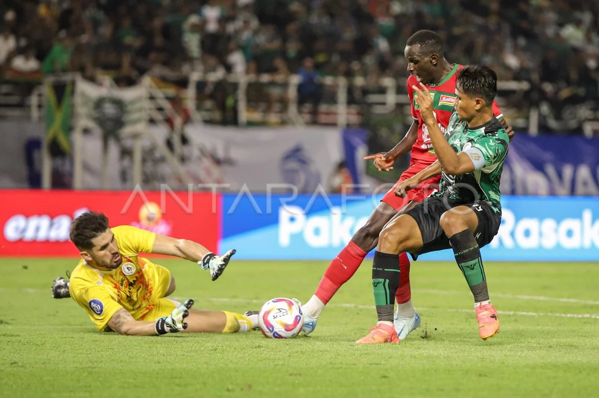Gol Dramatis Miguel Pinto Selamatkan Persebaya dari Kekalahan, Persebaya vs PSS Sleman Berakhir 2-2