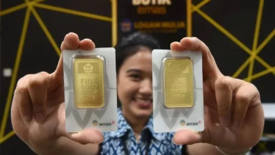 Harga Emas Antam dan Buyback Hari Ini (6/10) Kompak Turun Rp 10.000, Cek Rinciannya