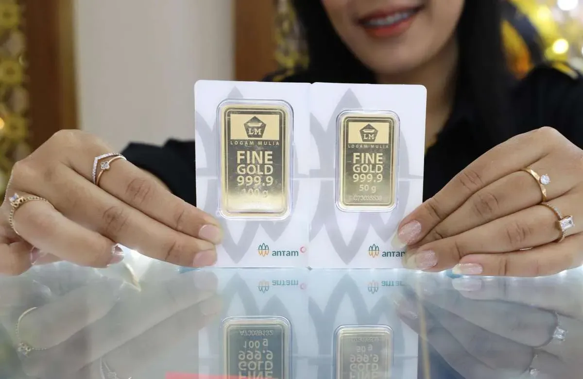 Harga Emas Antam Hari Ini (22/10) Makin Turun, Kini Rp2.550.000 per Gram