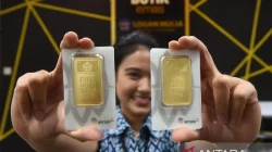 Harga Emas Antam Hari Ini Turun Rp10.000, 1 Gram Jadi Rp2.564.000