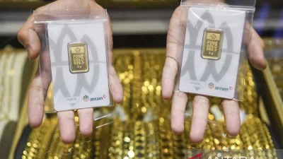 Harga Emas Perhiasan Hari Ini Kamis 8 Oktober 2026: Antam Turun, Pegadaian Justru Naik