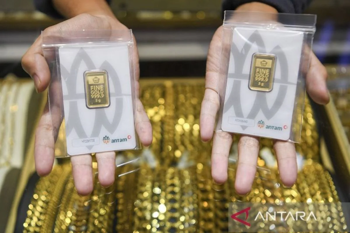 Harga Emas Perhiasan Hari Ini Kamis 8 Oktober 2026: Antam Turun, Pegadaian Justru Naik