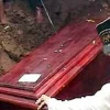 Isak Tangis Warnai Pemakaman Musisi Doddy Katamsi, Chika Terpukul hingga Dibopong