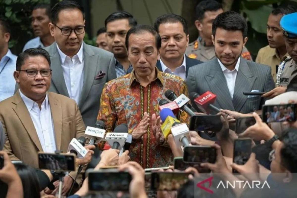 Jokowi Dipastikan Hadir di Sidang Roy Suryo dan Dokter Tifa, Ingin Tunjukkan Ijazahnya
