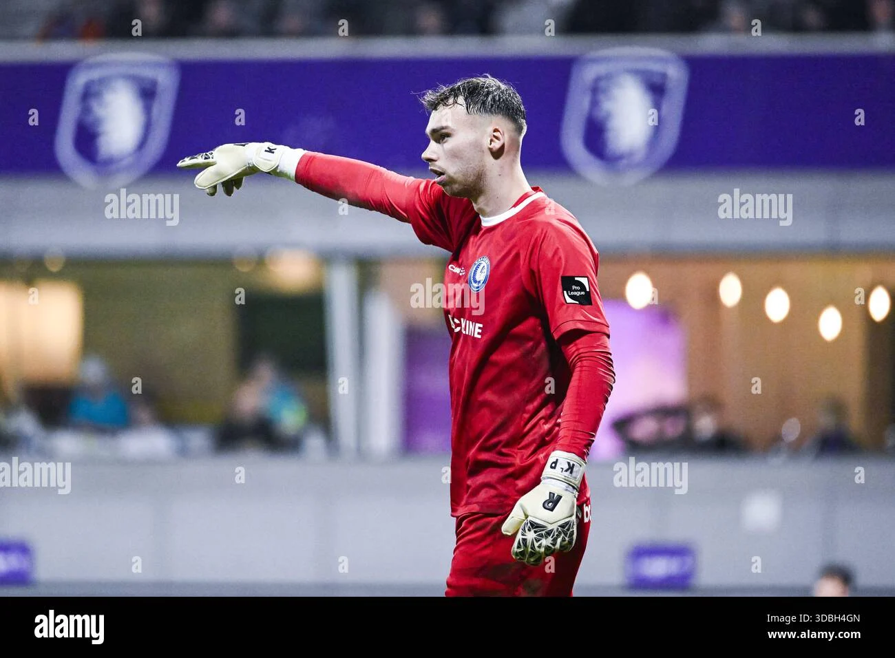 KAA Gent Perpanjang Kontrak Kiper Kjell Peersman hingga 2030