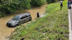 Kecelakaan Beruntun di Tol Ancol: Pengemudi Wuling Kehilangan Fokus gegara Kartu e-Toll Jatuh