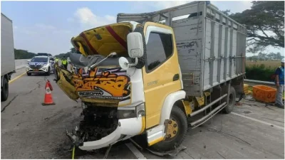 Kecelakaan Maut di Tol Madiun, 4 Suporter PSS Sleman Tewas Usai Hiace Tabrak Truk Tronton