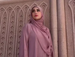 Kedua Putra Celine Evangelista Salat Jumat di Masjidil Haram Usai Menetap di Arab Saudi