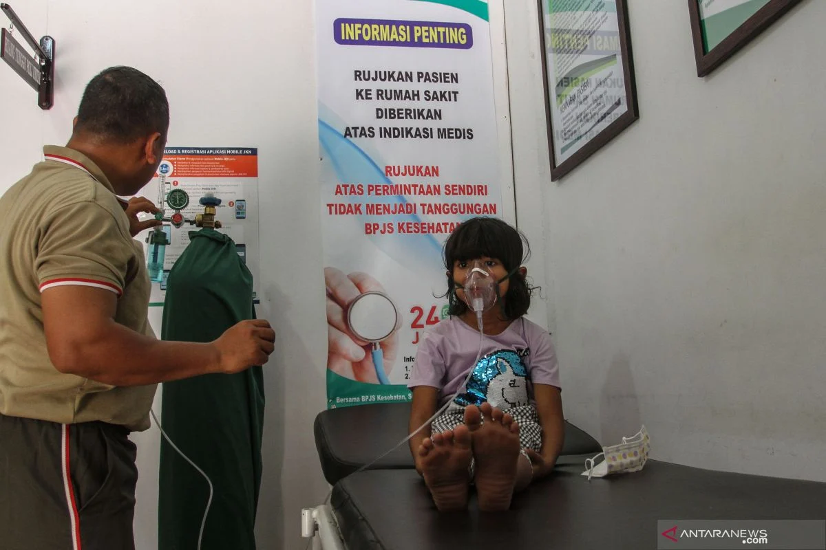 Kemenkes Bantah Menkes Sesak Napas, Sebut Pakai Oksigen untuk Edukasi Warga Terdampak Karhutla