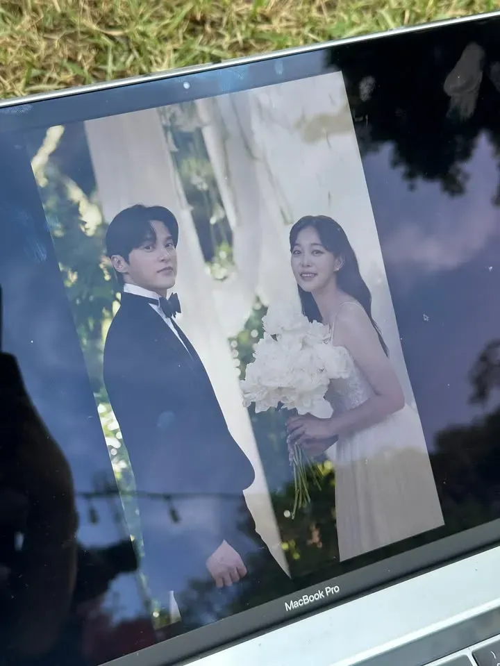 Kim Ga Eun dan Yoon Sun Woo Umumkan Kehamilan Jelang 1st Anniversary