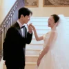 Kim Yong Ji Resmi Menikah, Bagikan Foto Pernikahan yang Memesona