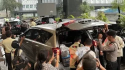 KPK Geledah 8 Lokasi Kasus Pajak Adaro, Boy Thohir Jadi Sorotan