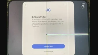 Layar iPhone Duo Retak di Bagian Lipatan, Diduga Cacat Desain Engsel