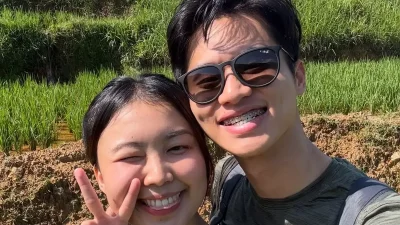 Leonardo Edwin Gelar Prosesi Pertunangan dengan Catharina Benita Lewat Tingjing