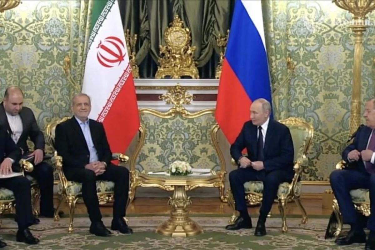 Medvedev Klaim Rusia Bantu Iran Lewat Diplomasi, Blokir Resolusi DK PBB