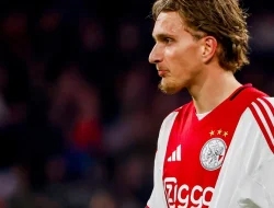 Mika Godts Dikritik Tajam Usai Debut Starter di PSG, Wacana Pinjaman ke Eredivisie Menguat