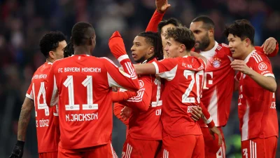 Olise Bersinar, Bayern Munich Gusur Dortmund Usai Tekuk Freiburg 3-1