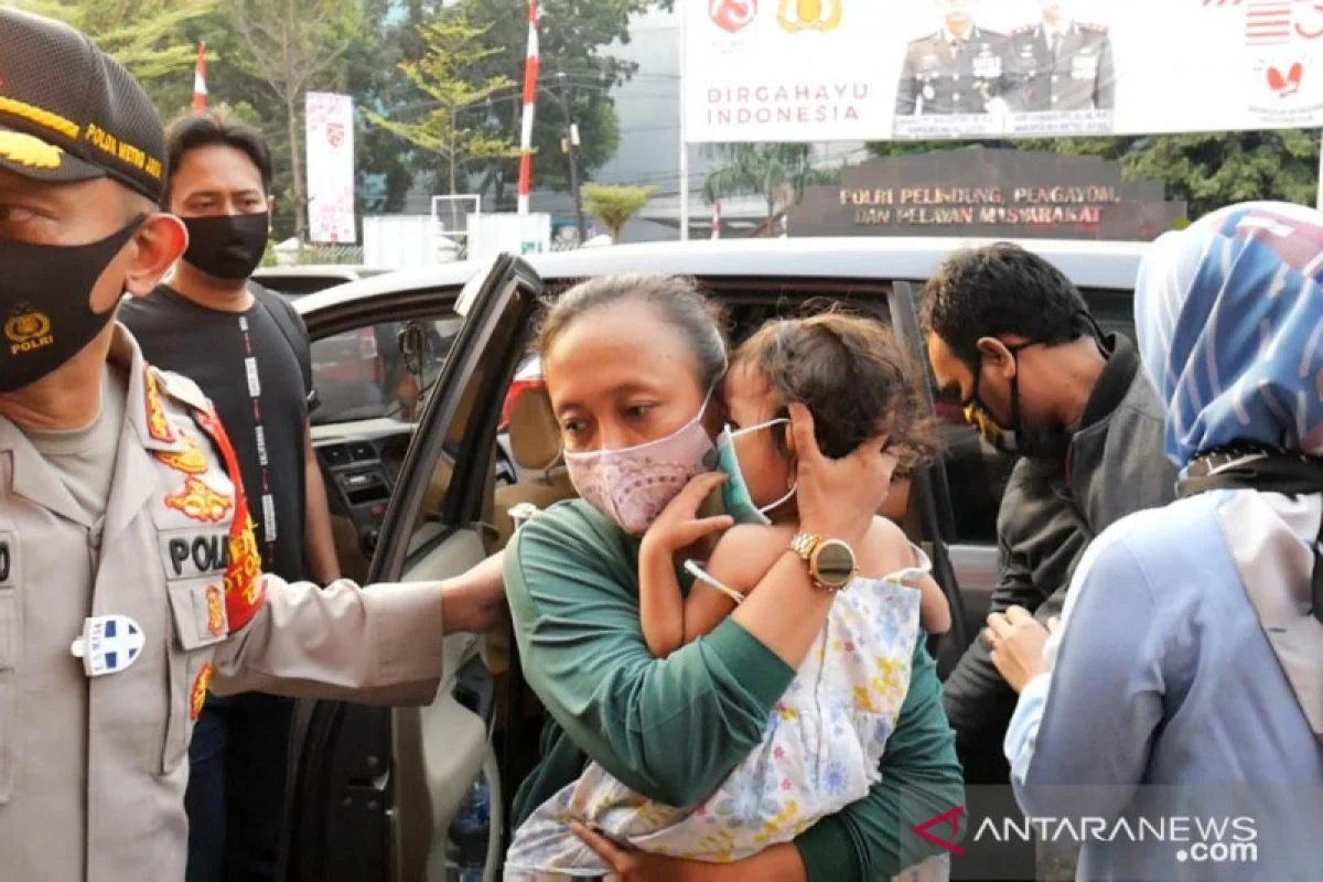 Polisi Buru Wanita Pelaku Penculikan 2 Anak di Jakbar, Korban Ditemukan Warga dalam Kondisi Syok
