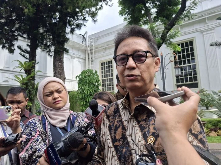 Prabowo Khawatir Kesehatan Menteri, Minta Menkes Siapkan Cek Kesehatan dan Vitamin