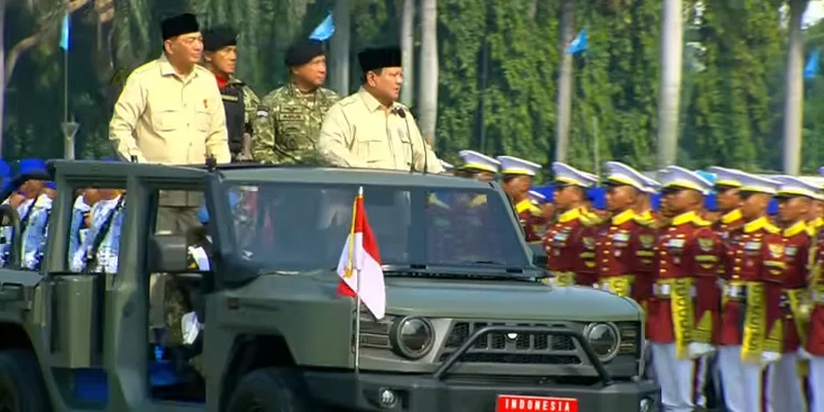Prabowo Pimpin Upacara HUT Ke-81 TNI di Cilangkap, Resmikan Enam Kodam Baru