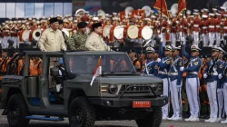 Prabowo Resmikan 204 Satuan Baru di HUT ke-81 TNI, Kenalkan Komandan Upacara ke SBY